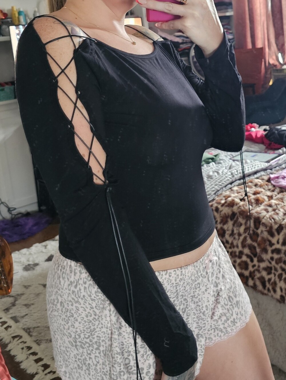SHEIN Black Lace-Up Cold-Shoulder Long Sleeve Crop Top